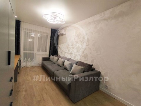 1-к квартира, 1/4 эт., 39м²