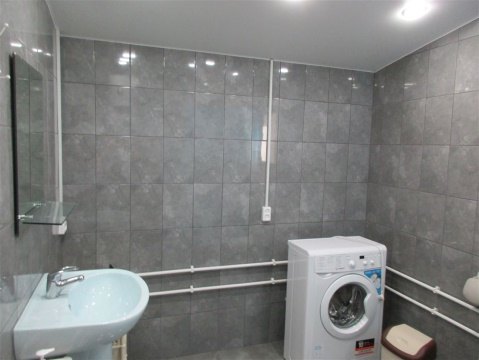 3-к квартира, 1/1 эт., 48м²
