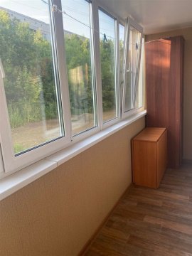 3-к квартира, 1/2 эт., 58м²