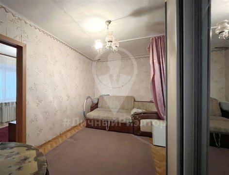 2-к квартира, 1/3 эт., 42м²