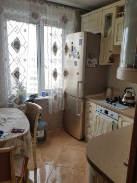 3-к квартира, 9/9 эт., 50м²