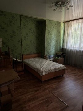 3-к квартира, 1/3 эт., 64м²