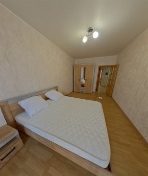 2-к квартира, 7/16 эт., 72м²