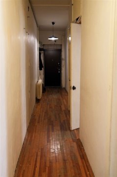 2-к квартира, 1/4 эт., 56м²