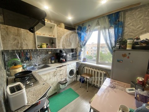 2-к квартира, 5/5 эт., 45м²