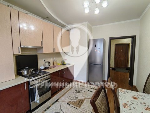 2-к квартира, 3/16 эт., 76м²