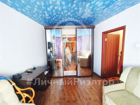 4-к квартира, 5/9 эт., 93м²