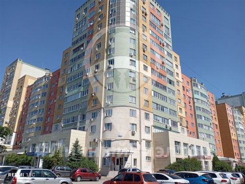 1-к квартира, 3/10 эт., 42м²