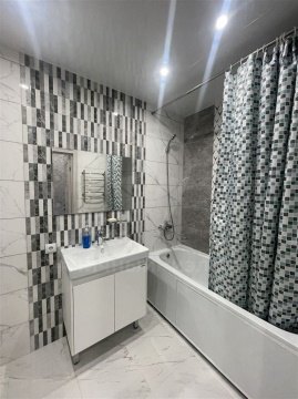 1-к квартира, 10/25 эт., 40м²