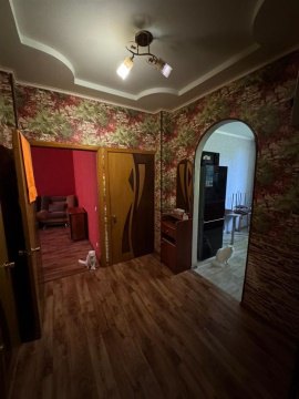 3-к квартира, 1/3 эт., 64м²