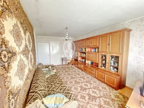 3-к квартира, 8/9 эт., 60м²
