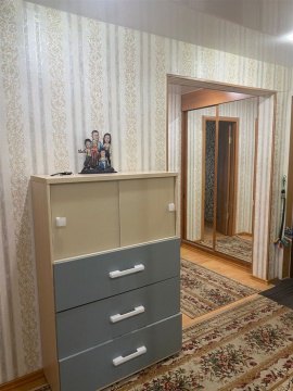 3-к квартира, 1/2 эт., 58м²