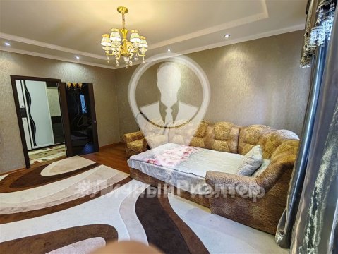 2-к квартира, 3/16 эт., 76м²