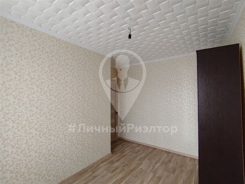 2-к квартира, 3/3 эт., 48м²