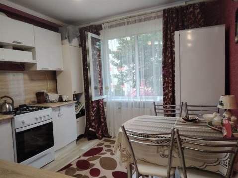 1-к квартира, 2/5 эт., 37м²
