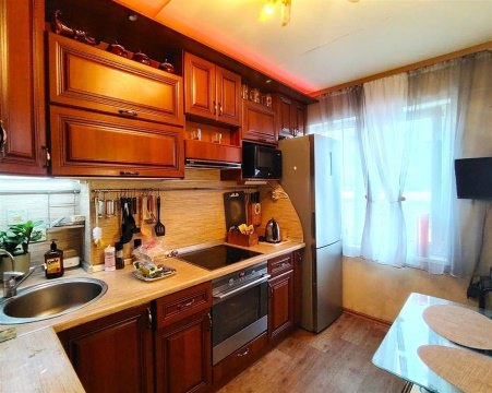 2-к квартира, 8/9 эт., 43м²