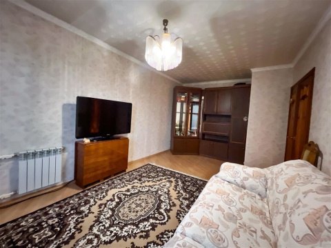 3-к квартира, 2/5 эт., 59м²