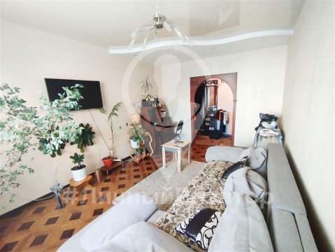 4-к квартира, 5/9 эт., 93м²