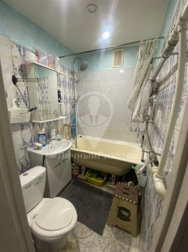 2-к квартира, 5/5 эт., 45м²