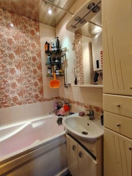 2-к квартира, 8/9 эт., 43м²