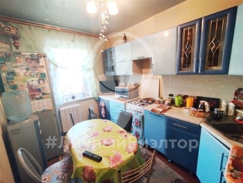 4-к квартира, 5/9 эт., 93м²