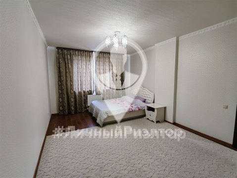 2-к квартира, 3/16 эт., 76м²
