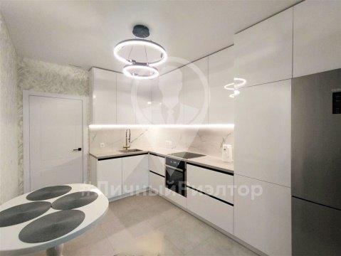 1-к квартира, 1/4 эт., 39м²