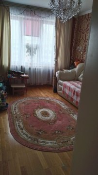 3-к квартира, 9/9 эт., 50м²