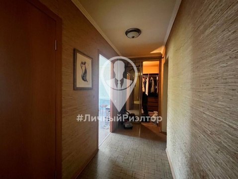 2-к квартира, 4/5 эт., 60м²
