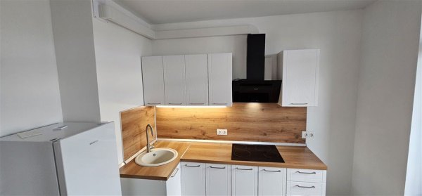 1-к квартира, 13/16 эт., 33м²
