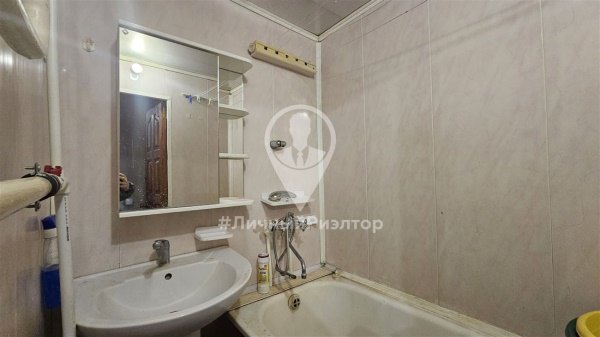 3-к квартира, 4/5 эт., 63м²
