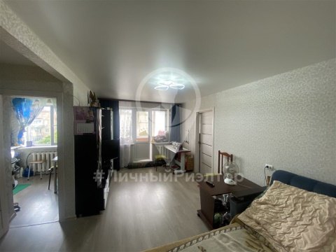 2-к квартира, 5/5 эт., 45м²