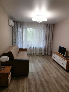 2-к квартира, 4/9 эт., 45м²